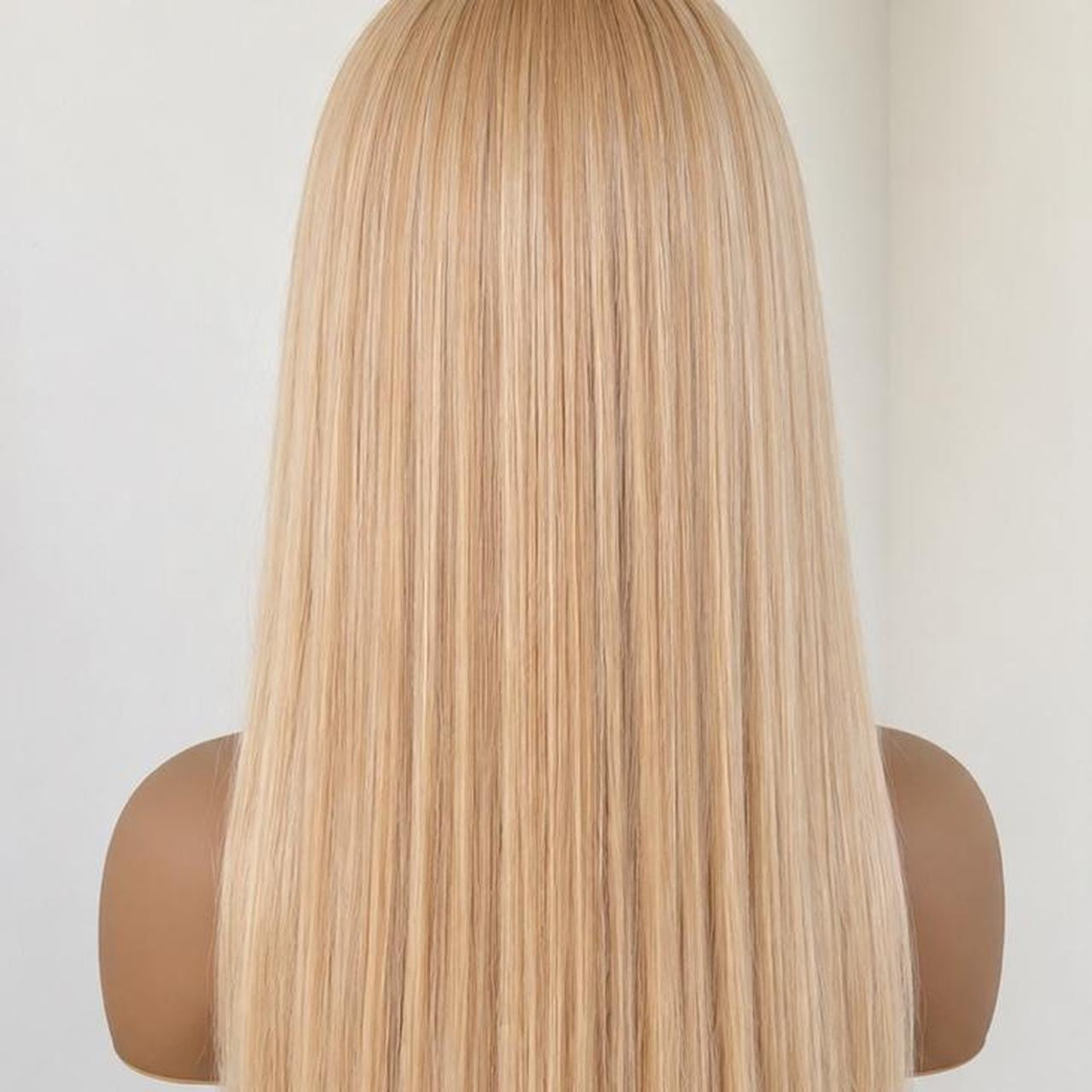 Bijou - 24” Blonde Wig