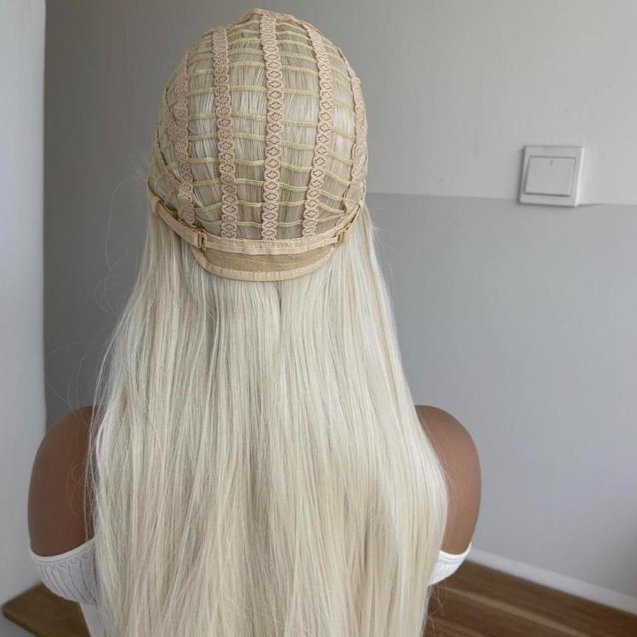 Britney – 26” Golden Blonde Wig