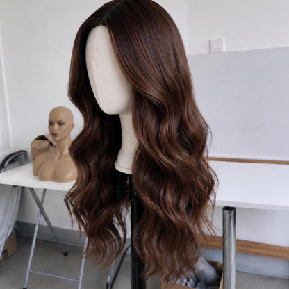 Beverly – 28” Brown Wavy Wig