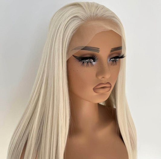 Whitney – 24" Platinum Blonde Wig