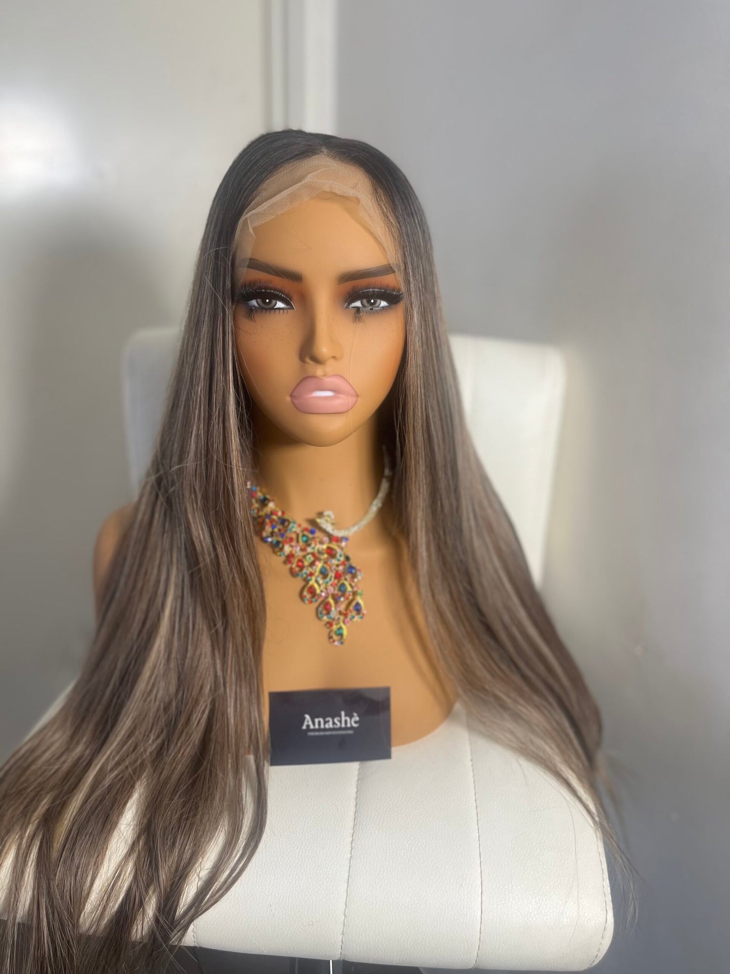 Selena – 30” Straight Brown Balayage Wig